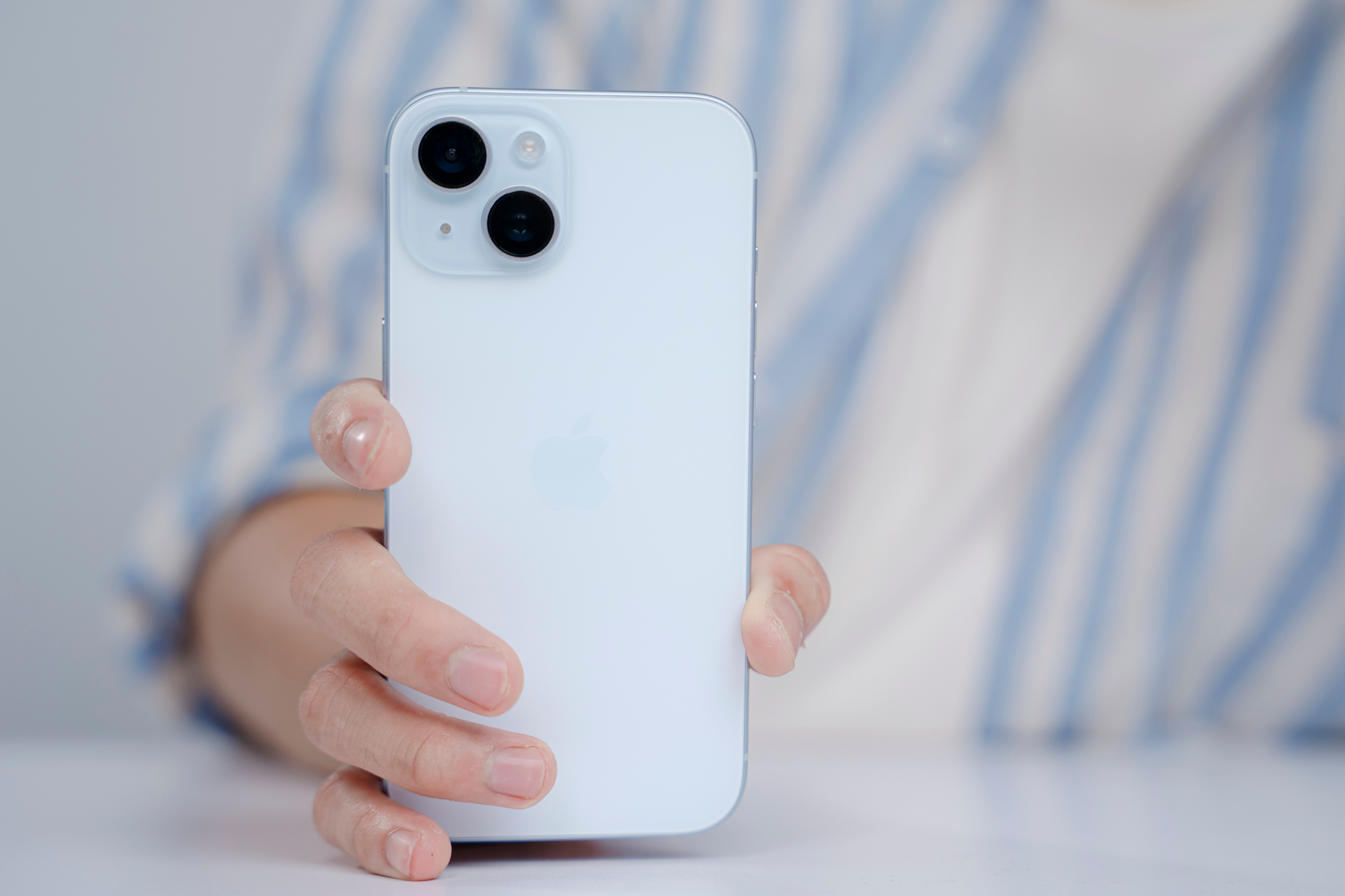 Lần đầu tiên đại lý chơi lớn: Dùng thử điện thoại iPhone 1 tháng không ưng trả lại, chuyện gì vậy?- Ảnh 1. Lần đầu tiên đại lý chơi lớn: Dùng thử điện thoại iPhone 1 tháng không ưng trả lại, chuyện gì vậy?- Ảnh 1.