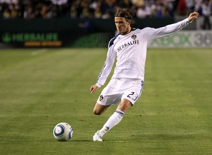 Thế giới nợ David Beckham một lời xin lỗi: Từ bỏ lương 20 triệu USD để thành ông chủ đội bóng 1 tỷ USD, mời Lionel Messi về thi đấu, thay đổi cả ngành bóng đá Mỹ- Ảnh 2. Thế giới nợ David Beckham một lời xin lỗi: Từ bỏ lương 20 triệu USD để thành ông chủ đội bóng 1 tỷ USD, mời Lionel Messi về thi đấu, thay đổi cả ngành bóng đá Mỹ- Ảnh 2.