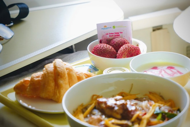 Vải trứng Hưng Yên được mang bán trên trời!- Ảnh 4. Vải trứng Hưng Yên được mang bán trên trời!- Ảnh 4.