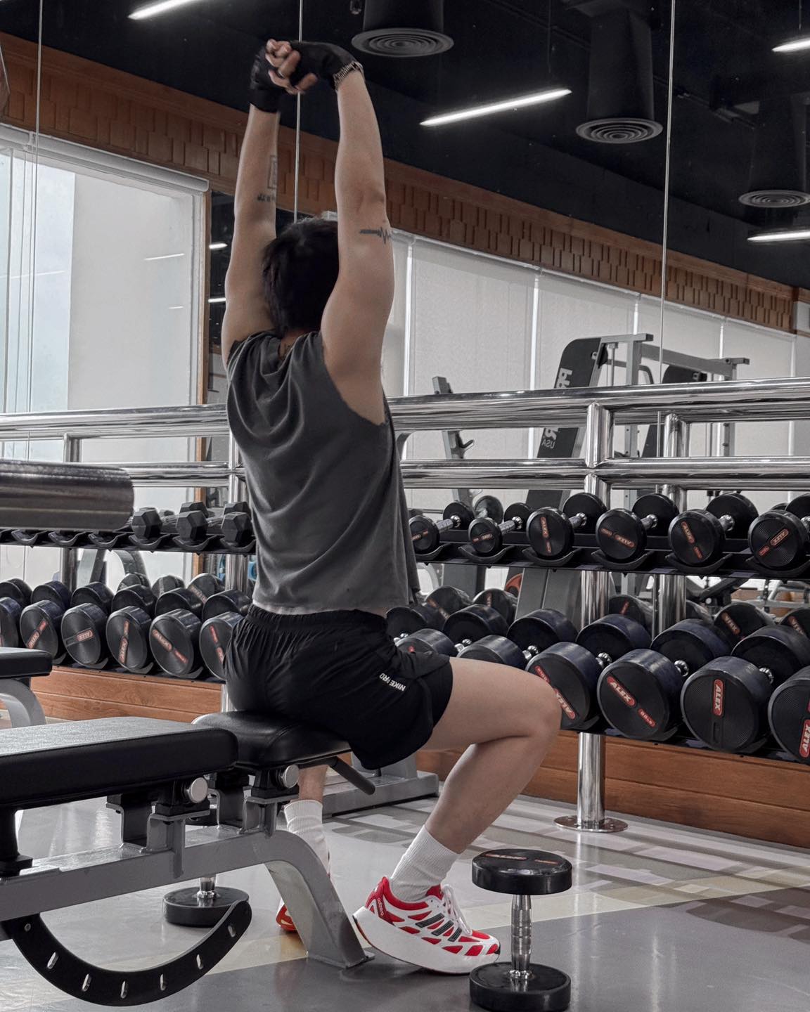 Sơn Tùng - HIEUTHUHAI đọ body gym hừng hực: Biết chọn ai đây?- Ảnh 8. Sơn Tùng - HIEUTHUHAI đọ body gym hừng hực: Biết chọn ai đây?- Ảnh 8.