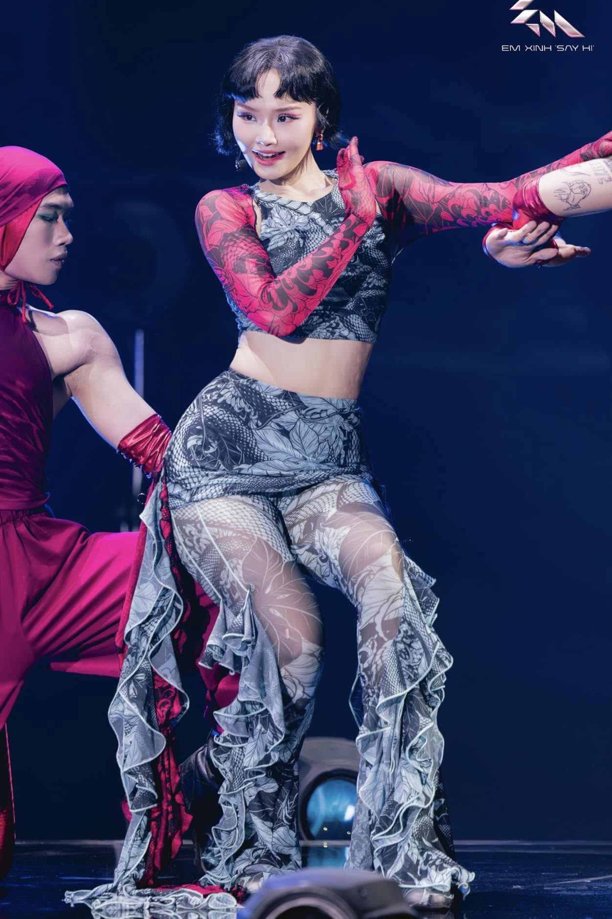 Dàn Em Xinh gây cười mệt nghỉ với ảnh quá khứ, lướt đến "nạn nhân" có tương tác cao nhất chỉ biết nói: "Quá xứng đáng!"- Ảnh 2. Dàn Em Xinh gây cười mệt nghỉ với ảnh quá khứ, lướt đến "nạn nhân" có tương tác cao nhất chỉ biết nói: "Quá xứng đáng!"- Ảnh 2.