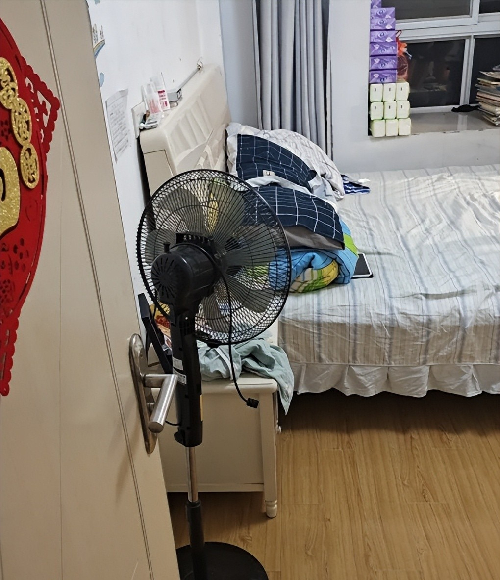 "Đầu giường 4 không đặt": Lời dặn của người xưa hóa ra là chân lý- Ảnh 2. "Đầu giường 4 không đặt": Lời dặn của người xưa hóa ra là chân lý- Ảnh 2.