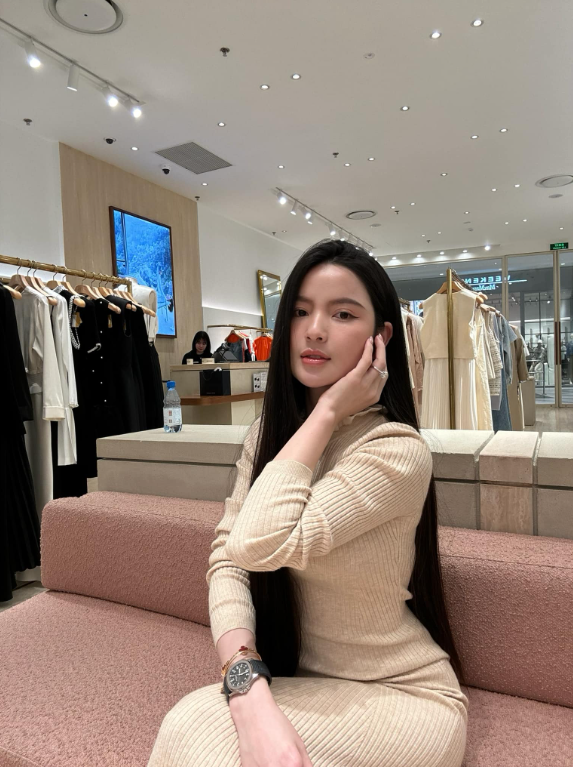 Chu Thanh Huyền khoe doanh thu bán hàng trong hơn 60 phút được 1,6 tỷ đồng với gần 5 nghìn đơn hàng- Ảnh 2.