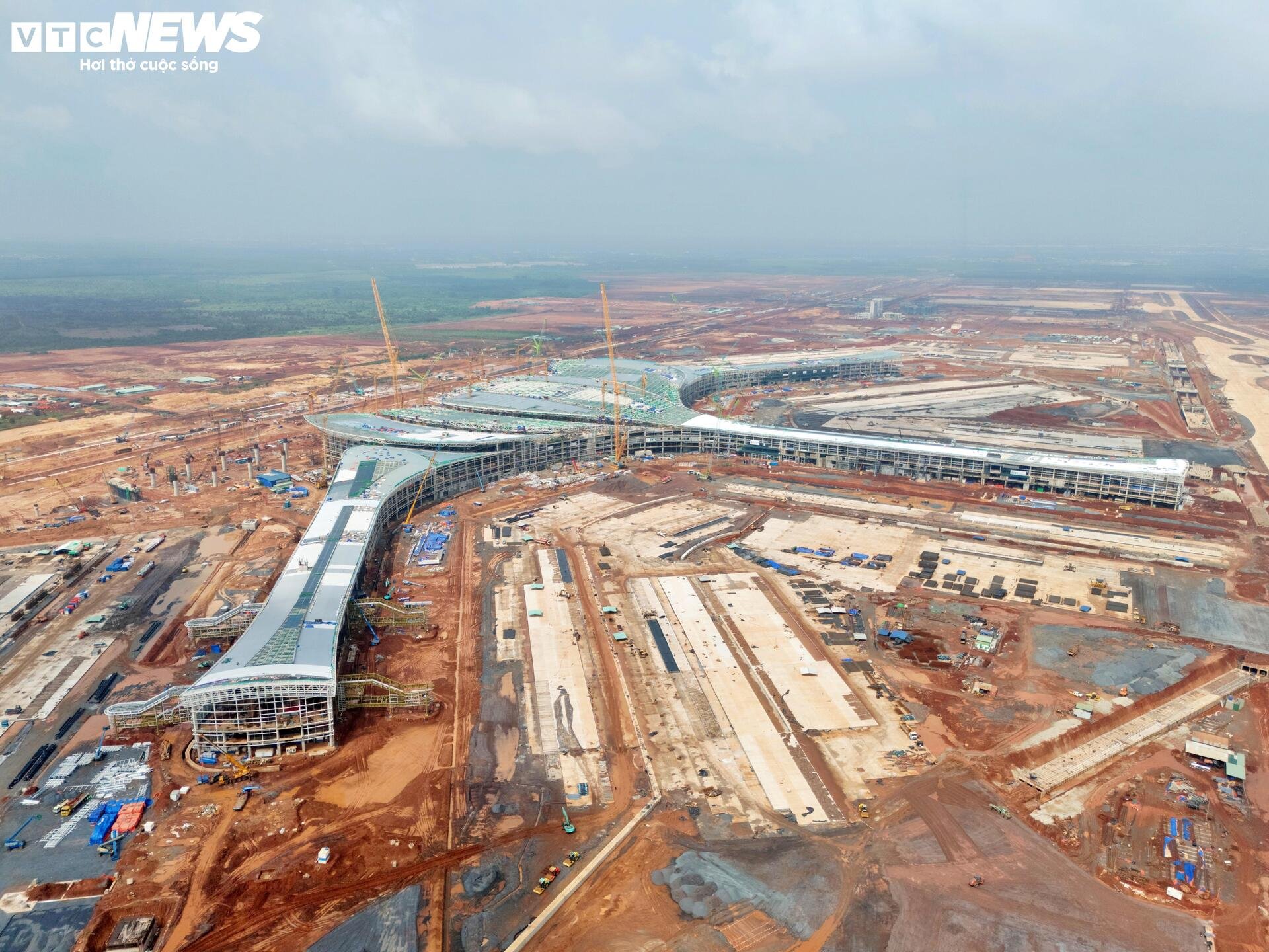 Tấp nập thi công đường băng số 2 tại siêu dự án sân bay Long Thành- Ảnh 12. Tấp nập thi công đường băng số 2 tại siêu dự án sân bay Long Thành- Ảnh 12.