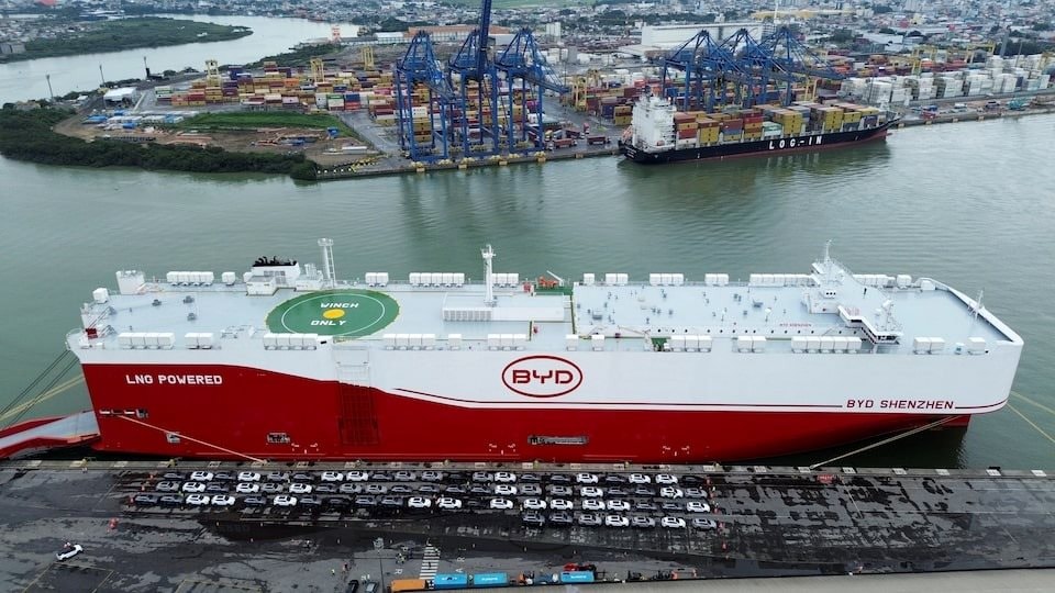 Hứng ‘cơn lũ’ 20 vạn xe giá rẻ từ Trung Quốc, thị trường ô tô lớn thứ 6 thế giới đứng trước nguy cơ bị nhấn chìm bởi hàng made-in-China, người trong ngành tức tốc kêu cứu- Ảnh 1. Hứng ‘cơn lũ’ 20 vạn xe giá rẻ từ Trung Quốc, thị trường ô tô lớn thứ 6 thế giới đứng trước nguy cơ bị nhấn chìm bởi hàng made-in-China, người trong ngành tức tốc kêu cứu- Ảnh 1.