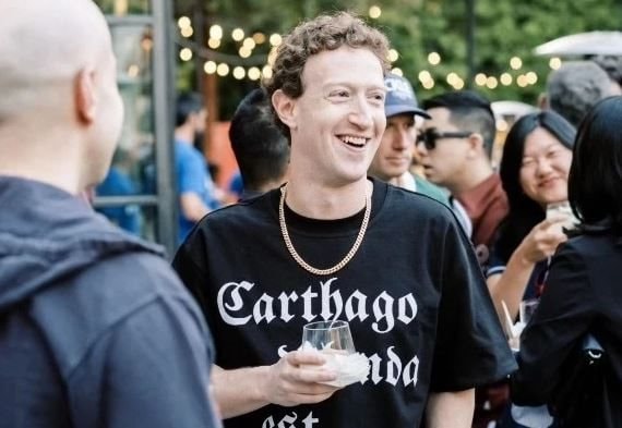 Tuổi trung niên khủng hoảng của Mark Zuckerberg: Bất ngờ ‘lột xác’ thành người khác, thay đổi 1 quan niệm cố hữu suốt 8 năm- Ảnh 1. Tuổi trung niên khủng hoảng của Mark Zuckerberg: Bất ngờ ‘lột xác’ thành người khác, thay đổi 1 quan niệm cố hữu suốt 8 năm- Ảnh 1.