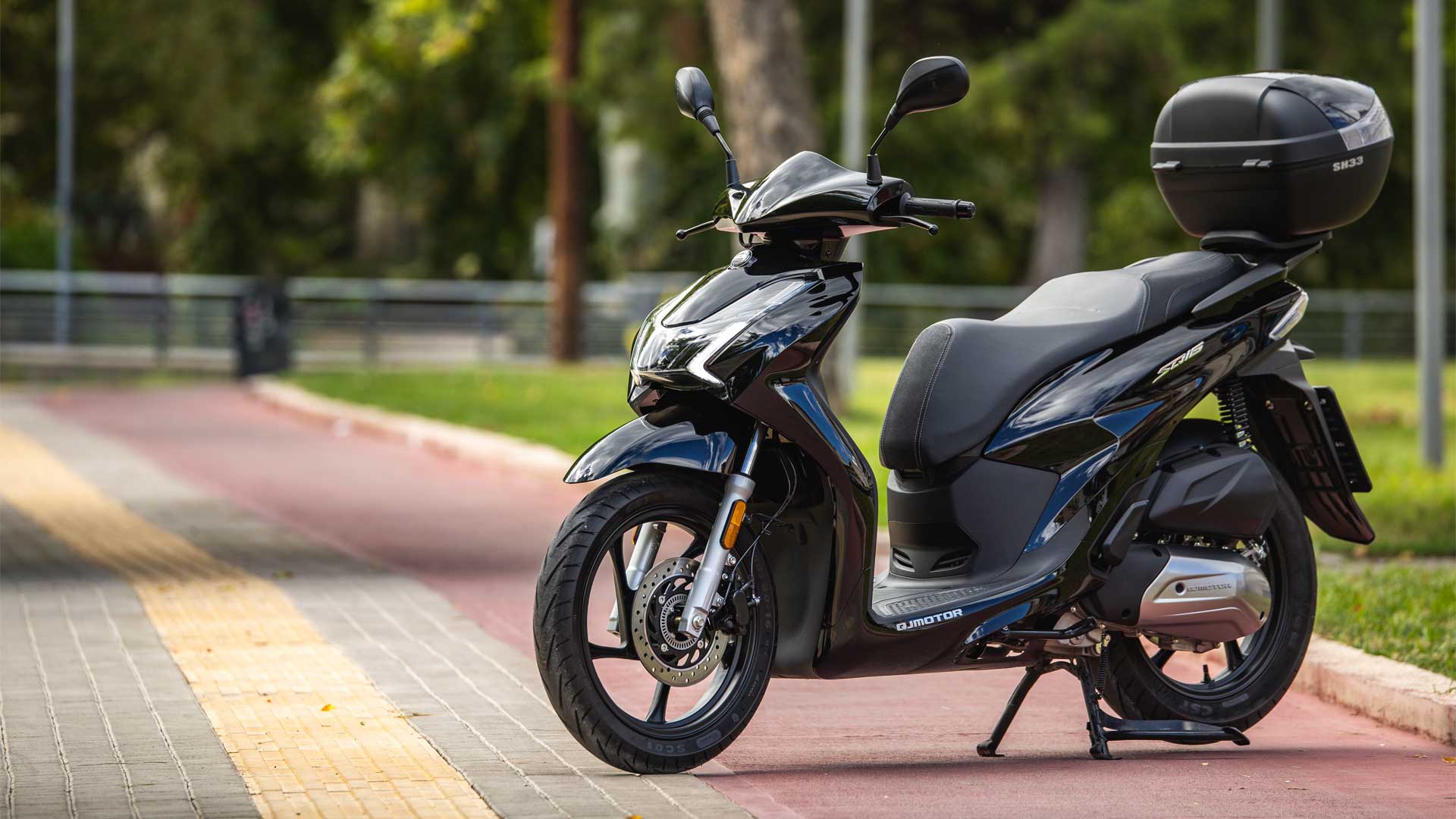 Xuất hiện xe tay ga giống hệt Honda SH nhưng giá rẻ giật mình, người dùng có nên mua?- Ảnh 1. Xuất hiện xe tay ga giống hệt Honda SH nhưng giá rẻ giật mình, người dùng có nên mua?- Ảnh 1.