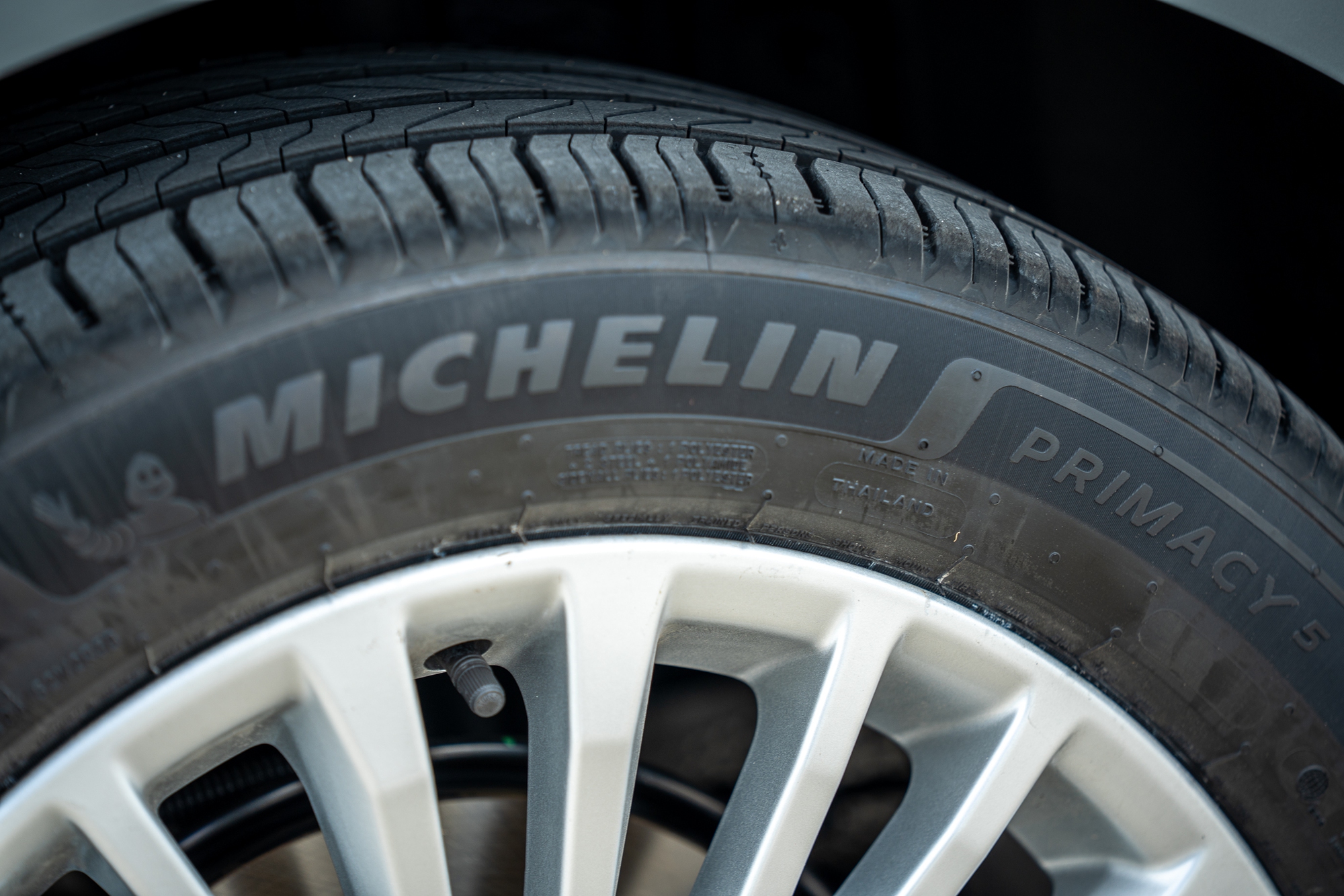 Nhiều cao tốc nối dài, SUV, xe điện, hybrid bùng nổ - Thời điểm 'vàng' để dòng lốp Michelin này ghi điểm với người Việt- Ảnh 4. Nhiều cao tốc nối dài, SUV, xe điện, hybrid bùng nổ - Thời điểm 'vàng' để dòng lốp Michelin này ghi điểm với người Việt- Ảnh 4.