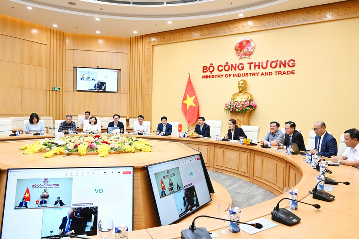Việt Nam-Mỹ đàm phán trực tuyến: Hướng đến thỏa thuận phù hợp với lợi ích 2 nước- Ảnh 2. Việt Nam-Mỹ đàm phán trực tuyến: Hướng đến thỏa thuận phù hợp với lợi ích 2 nước- Ảnh 2.