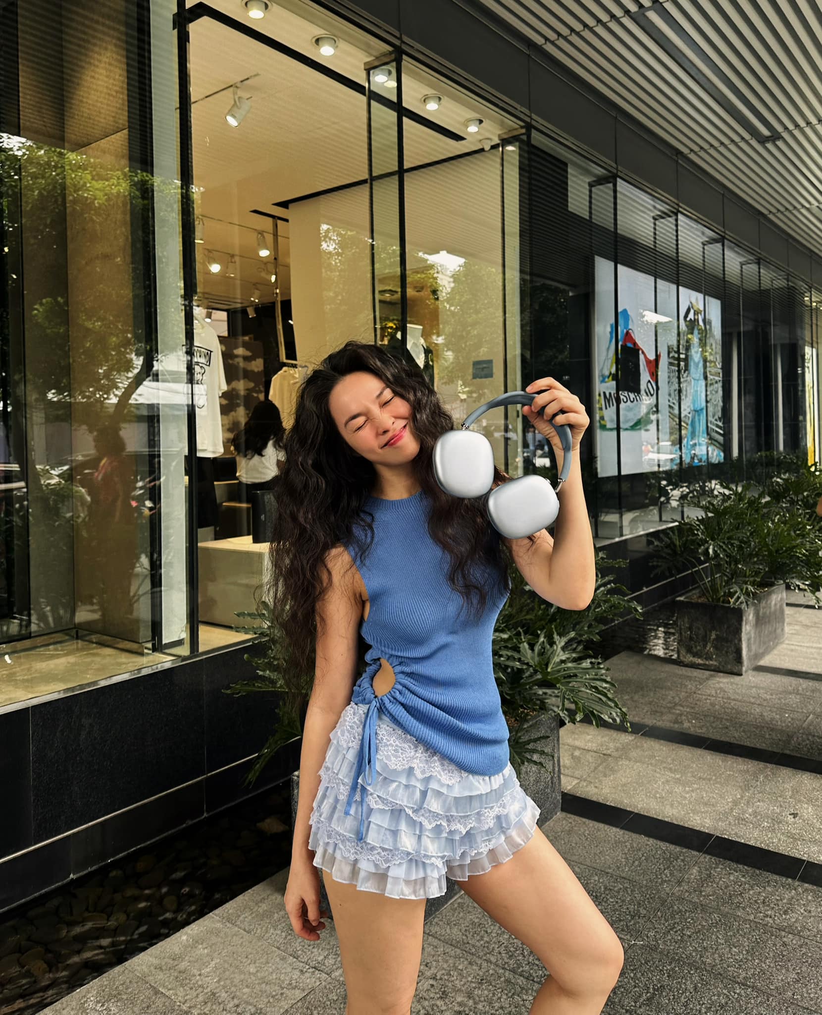 Bà mẹ đơn thân 1 con của showbiz Việt tuổi 44 mà ai cũng nghĩ ngoài 20: Bí quyết trẻ lâu đến từ thói quen uống nước không ngờ đến- Ảnh 1. Bà mẹ đơn thân 1 con của showbiz Việt tuổi 44 mà ai cũng nghĩ ngoài 20: Bí quyết trẻ lâu đến từ thói quen uống nước không ngờ đến- Ảnh 1.