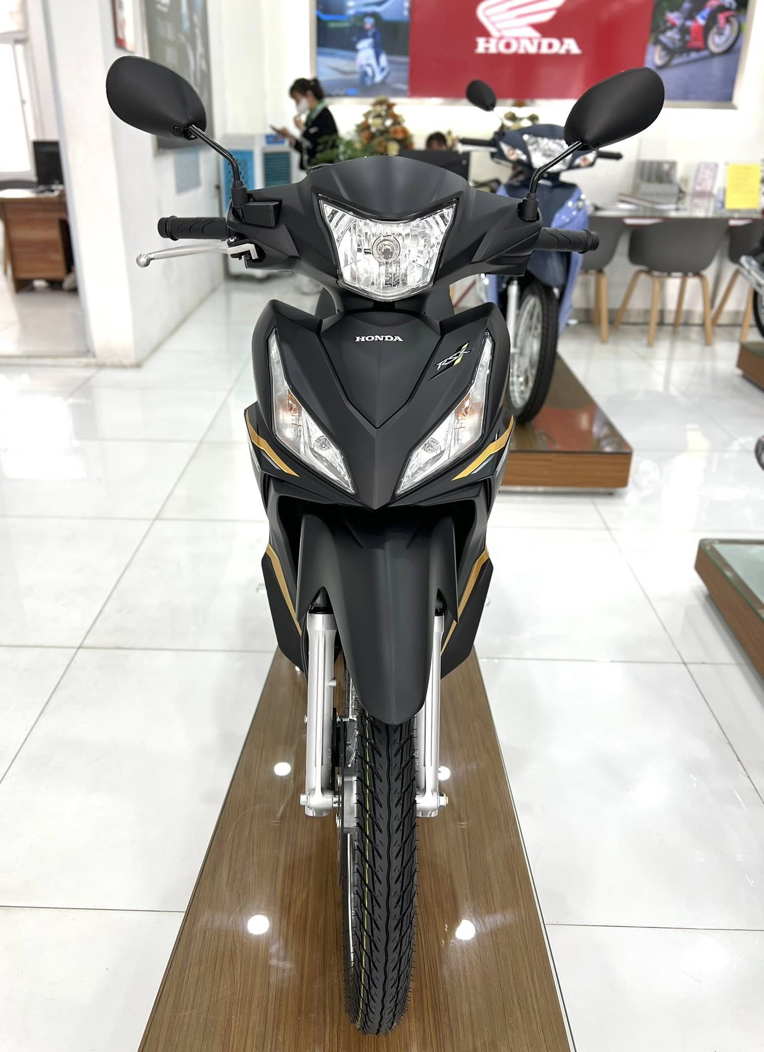 Xe máy số “siêu tiết kiệm” của Honda bất ngờ giảm sâu, chỉ tốn 1,56 lit/100 km- Ảnh 2. Xe máy số “siêu tiết kiệm” của Honda bất ngờ giảm sâu, chỉ tốn 1,56 lit/100 km- Ảnh 2.