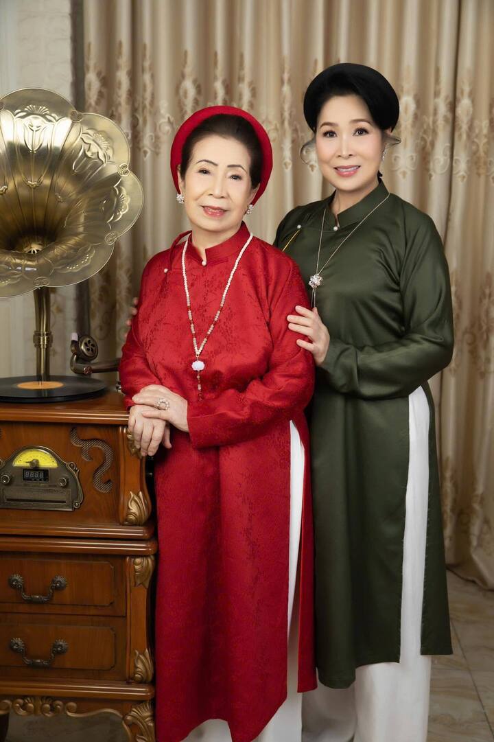 Chuyện chưa kể về người cha là PGS.TS, nhà khoa học nổi tiếng của NSND Hồng Vân- Ảnh 2. Chuyện chưa kể về người cha là PGS.TS, nhà khoa học nổi tiếng của NSND Hồng Vân- Ảnh 2.