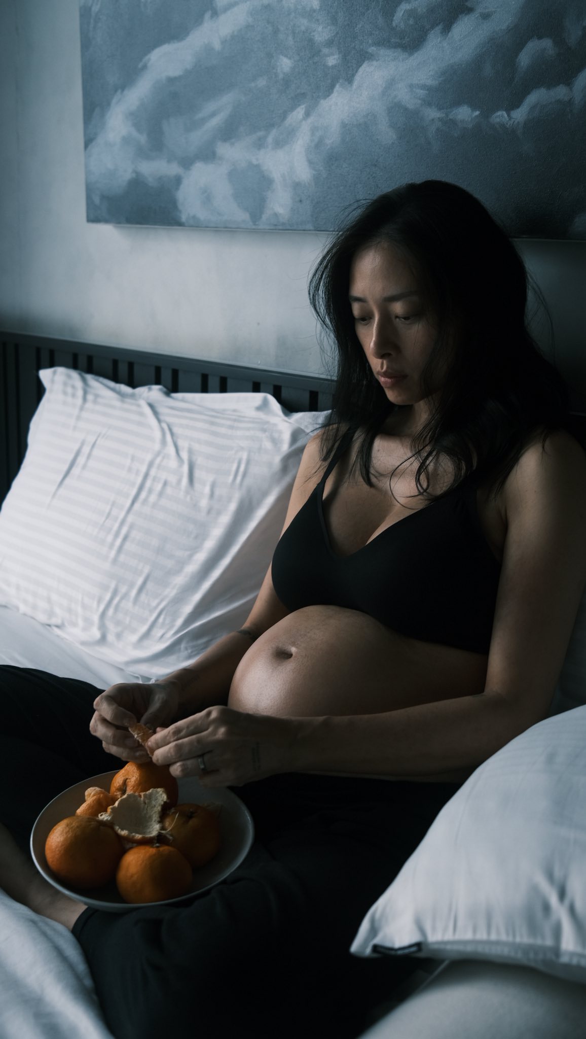 Ngô Thanh Vân những tuần cuối thai kỳ: Bị khó thở, di chuyển khó khăn, cơ thể nhức mỏi- Ảnh 1. Ngô Thanh Vân những tuần cuối thai kỳ: Bị khó thở, di chuyển khó khăn, cơ thể nhức mỏi- Ảnh 1.