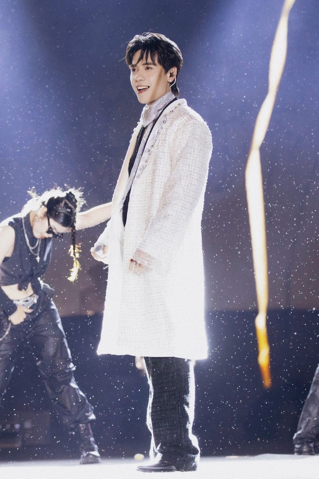 Sơn Tùng M-TP hay Quang Hùng MasterD sẽ biểu diễn trước G-Dragon? Đã có câu trả lời!- Ảnh 3. Sơn Tùng M-TP hay Quang Hùng MasterD sẽ biểu diễn trước G-Dragon? Đã có câu trả lời!- Ảnh 3.