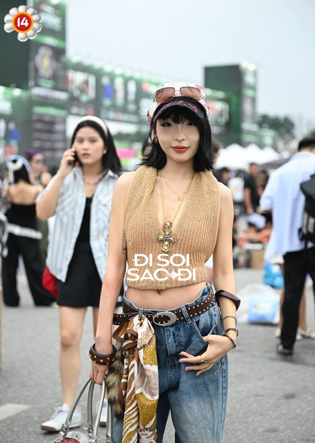 “Xinh sập sàn” tại Mỹ Đình vì anh Long: Boy phố, girl phố đọ sắc, độc lạ có thừa, quá mức wow- Ảnh 8. “Xinh sập sàn” tại Mỹ Đình vì anh Long: Boy phố, girl phố đọ sắc, độc lạ có thừa, quá mức wow- Ảnh 8.