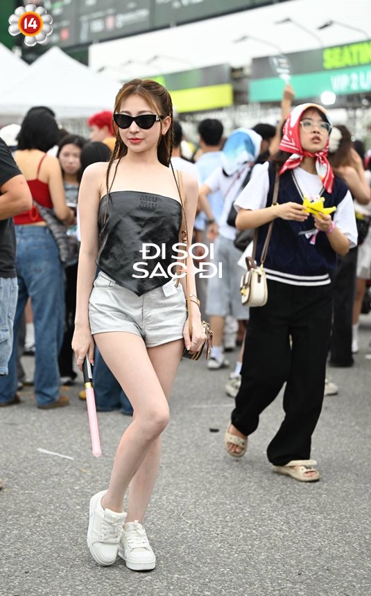 “Xinh sập sàn” tại Mỹ Đình vì anh Long: Boy phố, girl phố đọ sắc, độc lạ có thừa, quá mức wow- Ảnh 15. “Xinh sập sàn” tại Mỹ Đình vì anh Long: Boy phố, girl phố đọ sắc, độc lạ có thừa, quá mức wow- Ảnh 15.