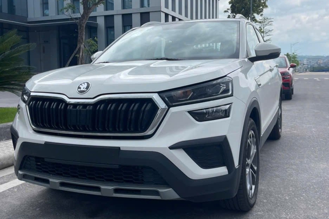 Ảnh thực tế 2 bản Skoda Kushaq tại Việt Nam: Giá dự kiến từ dưới 600 triệu đồng, ra mắt tháng này cạnh tranh Xforce, Creta- Ảnh 3. Ảnh thực tế 2 bản Skoda Kushaq tại Việt Nam: Giá dự kiến từ dưới 600 triệu đồng, ra mắt tháng này cạnh tranh Xforce, Creta- Ảnh 3.