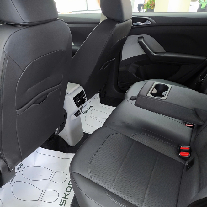 Ảnh thực tế 2 bản Skoda Kushaq tại Việt Nam: Giá dự kiến từ dưới 600 triệu đồng, ra mắt tháng này cạnh tranh Xforce, Creta- Ảnh 12. Ảnh thực tế 2 bản Skoda Kushaq tại Việt Nam: Giá dự kiến từ dưới 600 triệu đồng, ra mắt tháng này cạnh tranh Xforce, Creta- Ảnh 12.