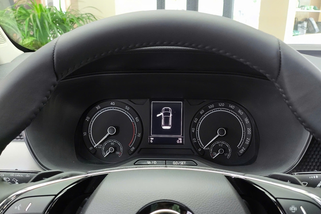 Ảnh thực tế 2 bản Skoda Kushaq tại Việt Nam: Giá dự kiến từ dưới 600 triệu đồng, ra mắt tháng này cạnh tranh Xforce, Creta- Ảnh 14. Ảnh thực tế 2 bản Skoda Kushaq tại Việt Nam: Giá dự kiến từ dưới 600 triệu đồng, ra mắt tháng này cạnh tranh Xforce, Creta- Ảnh 14.