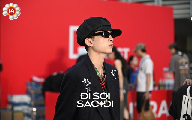 “Xinh sập sàn” tại Mỹ Đình vì anh Long: Boy phố, girl phố đọ sắc, độc lạ có thừa, quá mức wow- Ảnh 4. “Xinh sập sàn” tại Mỹ Đình vì anh Long: Boy phố, girl phố đọ sắc, độc lạ có thừa, quá mức wow- Ảnh 4.