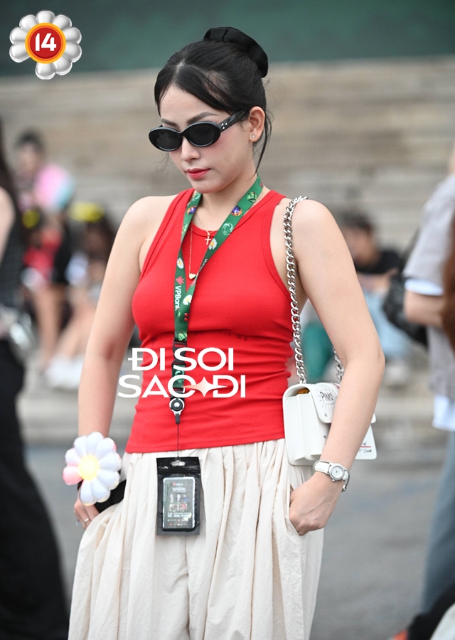 “Xinh sập sàn” tại Mỹ Đình vì anh Long: Boy phố, girl phố đọ sắc, độc lạ có thừa, quá mức wow- Ảnh 10. “Xinh sập sàn” tại Mỹ Đình vì anh Long: Boy phố, girl phố đọ sắc, độc lạ có thừa, quá mức wow- Ảnh 10.