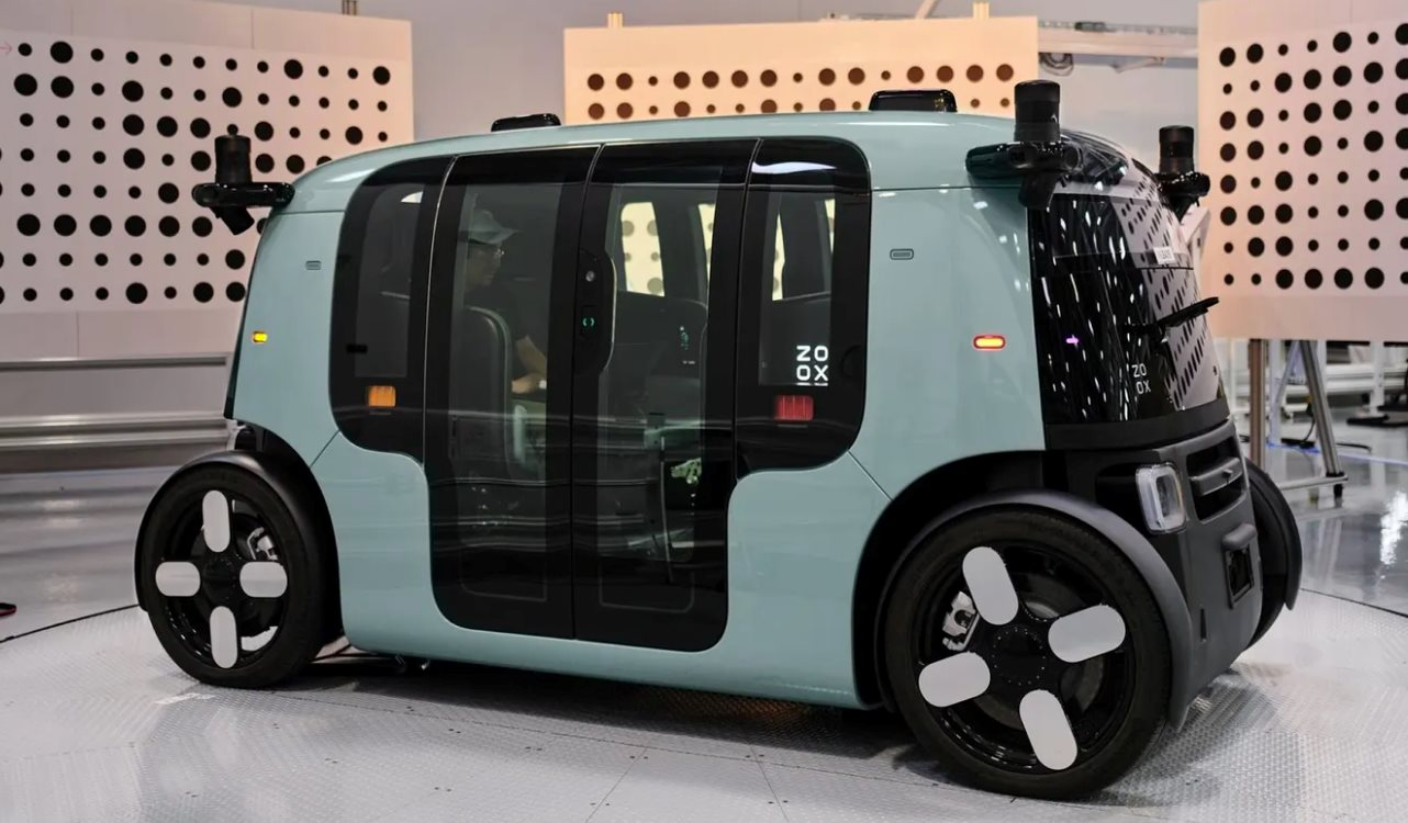 Canh bạc lớn của Amazon: 5 năm trước chi 1,2 tỷ USD thâu tóm 1 startup, nay bất ngờ 'tuyên chiến' với Tesla, Alphabet- Ảnh 1. Canh bạc lớn của Amazon: 5 năm trước chi 1,2 tỷ USD thâu tóm 1 startup, nay bất ngờ 'tuyên chiến' với Tesla, Alphabet- Ảnh 1.
