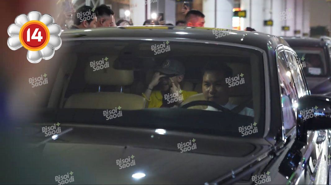 G-Dragon siêu phấn khởi ngày trở lại Việt Nam: Hồi hộp muốn rớt tim, ngáp ngủ nhưng vẫn vẫy tay nhiệt tình!- Ảnh 8.