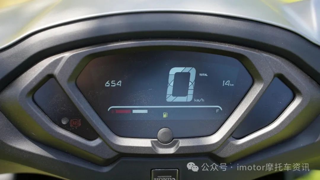 Siêu phẩm đình đám của Honda mở bán: Xịn như Air Blade, giá chỉ 32 triệu đồng, Vision có bị thay thế?- Ảnh 5. Siêu phẩm đình đám của Honda mở bán: Xịn như Air Blade, giá chỉ 32 triệu đồng, Vision có bị thay thế?- Ảnh 5.