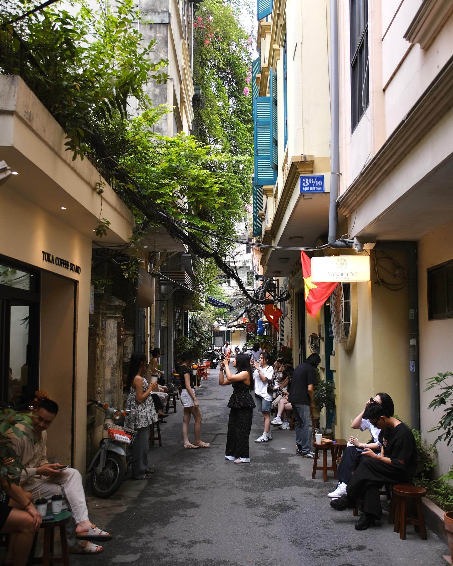 Quán cà phê nổi tiếng Hà Nội bỗng bị đồn đóng cửa vì "lỗ nặng", chủ quán hốt hoảng lên tiếng- Ảnh 2. Quán cà phê nổi tiếng Hà Nội bỗng bị đồn đóng cửa vì "lỗ nặng", chủ quán hốt hoảng lên tiếng- Ảnh 2.