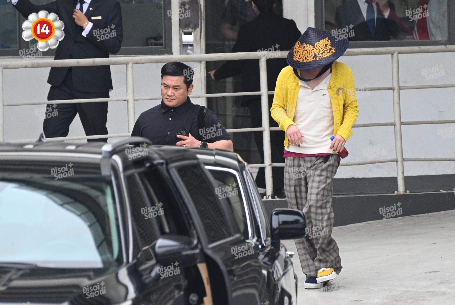 "Anh Long" G-Dragon đội nón lá che kín mặt, lên đường ra sân bay về Hàn Quốc!- Ảnh 15.