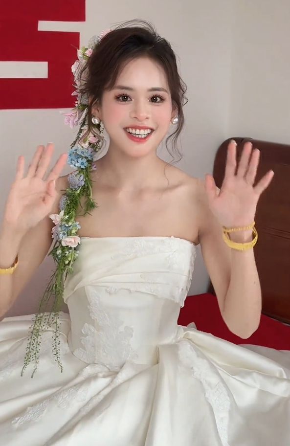 Cô dâu "gây sốt" tại đám cưới quê vì quá xinh đẹp, nhan sắc nổi bật như tiên nữ- Ảnh 3.