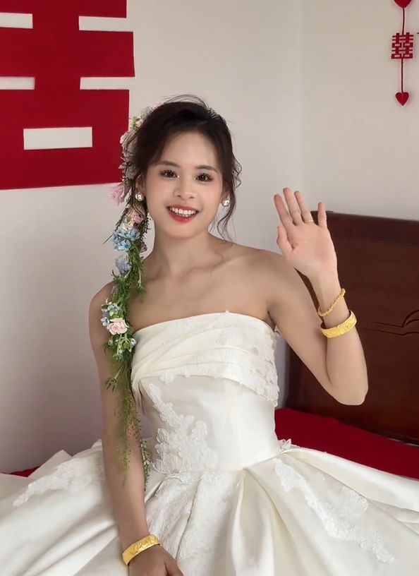 Cô dâu "gây sốt" tại đám cưới quê vì quá xinh đẹp, nhan sắc nổi bật như tiên nữ- Ảnh 4.