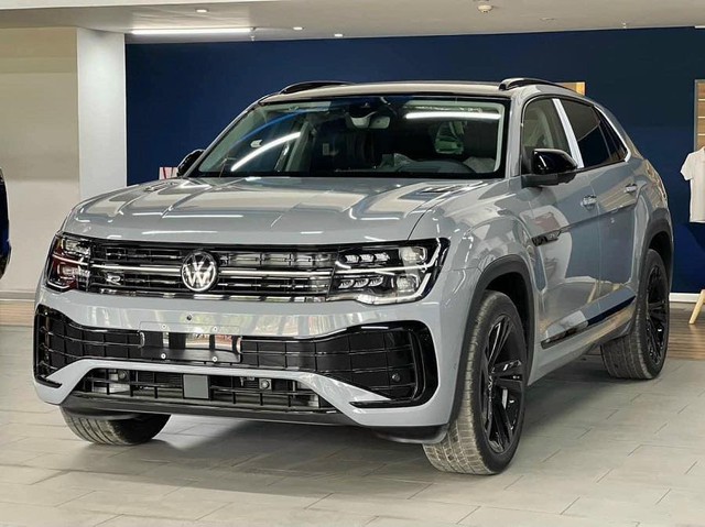 VW Viloran, Teramont X tăng giá mạnh tại Việt Nam, người mua vẫn tiết kiệm được trăm triệu nếu chọn đánh đổi một điều- Ảnh 1. VW Viloran, Teramont X tăng giá mạnh tại Việt Nam, người mua vẫn tiết kiệm được trăm triệu nếu chọn đánh đổi một điều- Ảnh 1.