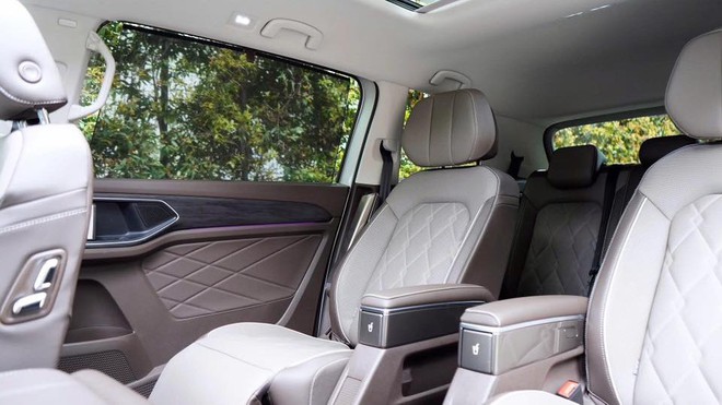 VW Viloran, Teramont X tăng giá mạnh tại Việt Nam, người mua vẫn tiết kiệm được trăm triệu nếu chọn đánh đổi một điều- Ảnh 9. VW Viloran, Teramont X tăng giá mạnh tại Việt Nam, người mua vẫn tiết kiệm được trăm triệu nếu chọn đánh đổi một điều- Ảnh 9.