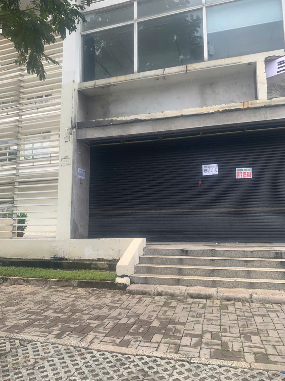 "Phố nhà giàu" Phú Mỹ Hưng đìu hiu, mặt bằng cho thuê treo bảng dài ngày, vắng người thuê- Ảnh 2. "Phố nhà giàu" Phú Mỹ Hưng đìu hiu, mặt bằng cho thuê treo bảng dài ngày, vắng người thuê- Ảnh 2.