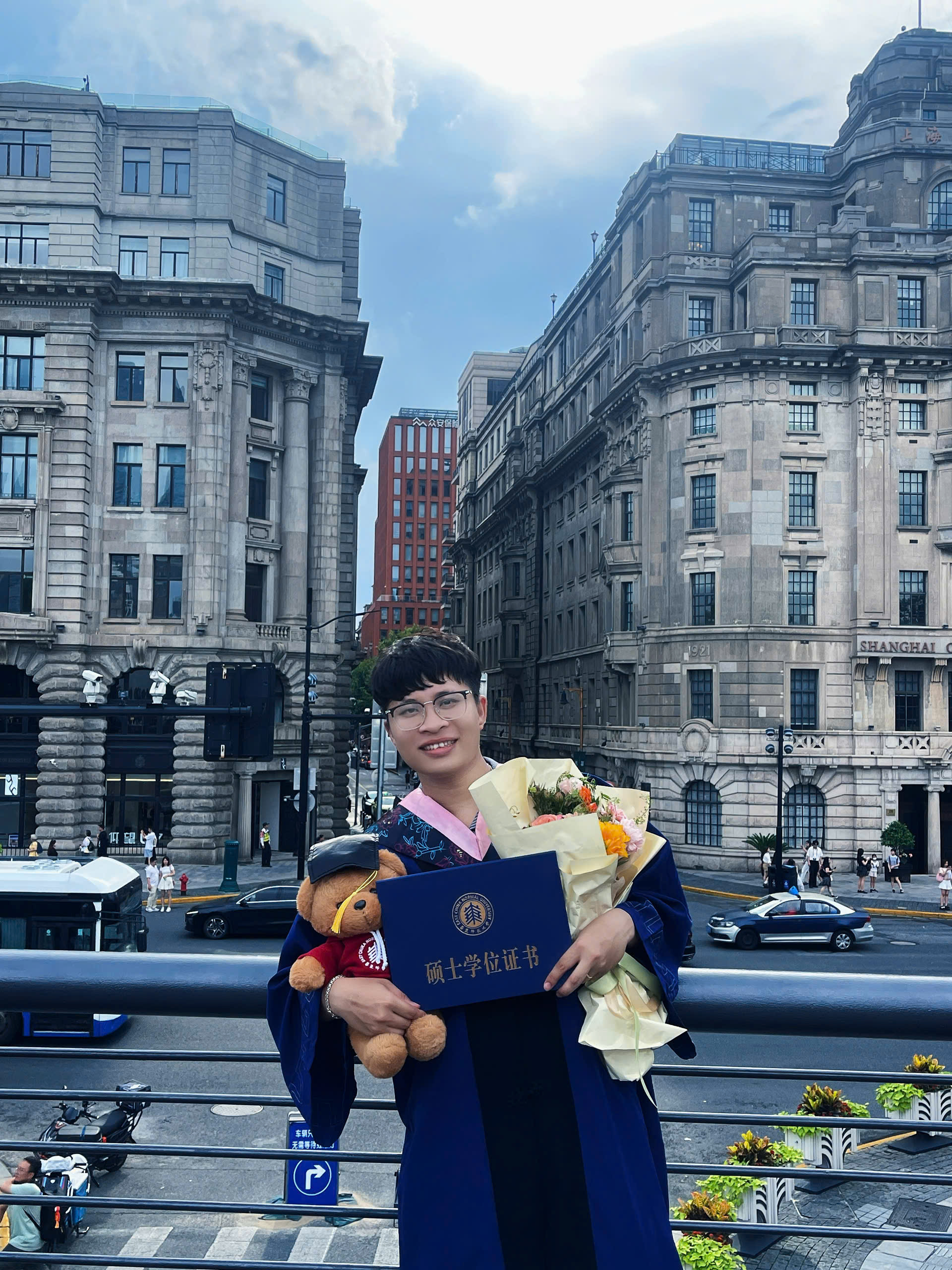 Ngành ngôn ngữ đang khủng hoảng: AI dạy, nói, dịch quá nhanh - 4 năm học chưa chắc bằng 30 giây tra app!- Ảnh 3.