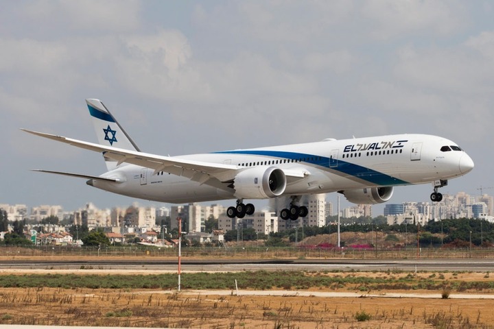 Hãng hàng không Israel nhận 25.000 đơn xin rời khỏi đất nước trong một ngày- Ảnh 1. Hãng hàng không Israel nhận 25.000 đơn xin rời khỏi đất nước trong một ngày- Ảnh 1.