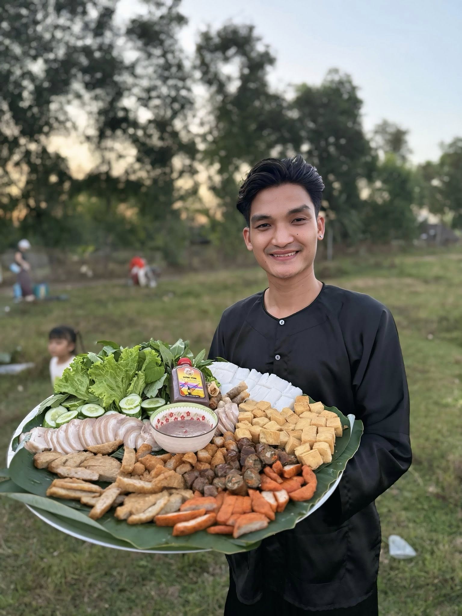 Nam nghệ sĩ quê Hải Dương thuê biệt thự 50 tỷ để ở: "Tôi sốc vì tin đồn ấy..."- Ảnh 4. Nam nghệ sĩ quê Hải Dương thuê biệt thự 50 tỷ để ở: "Tôi sốc vì tin đồn ấy..."- Ảnh 4.
