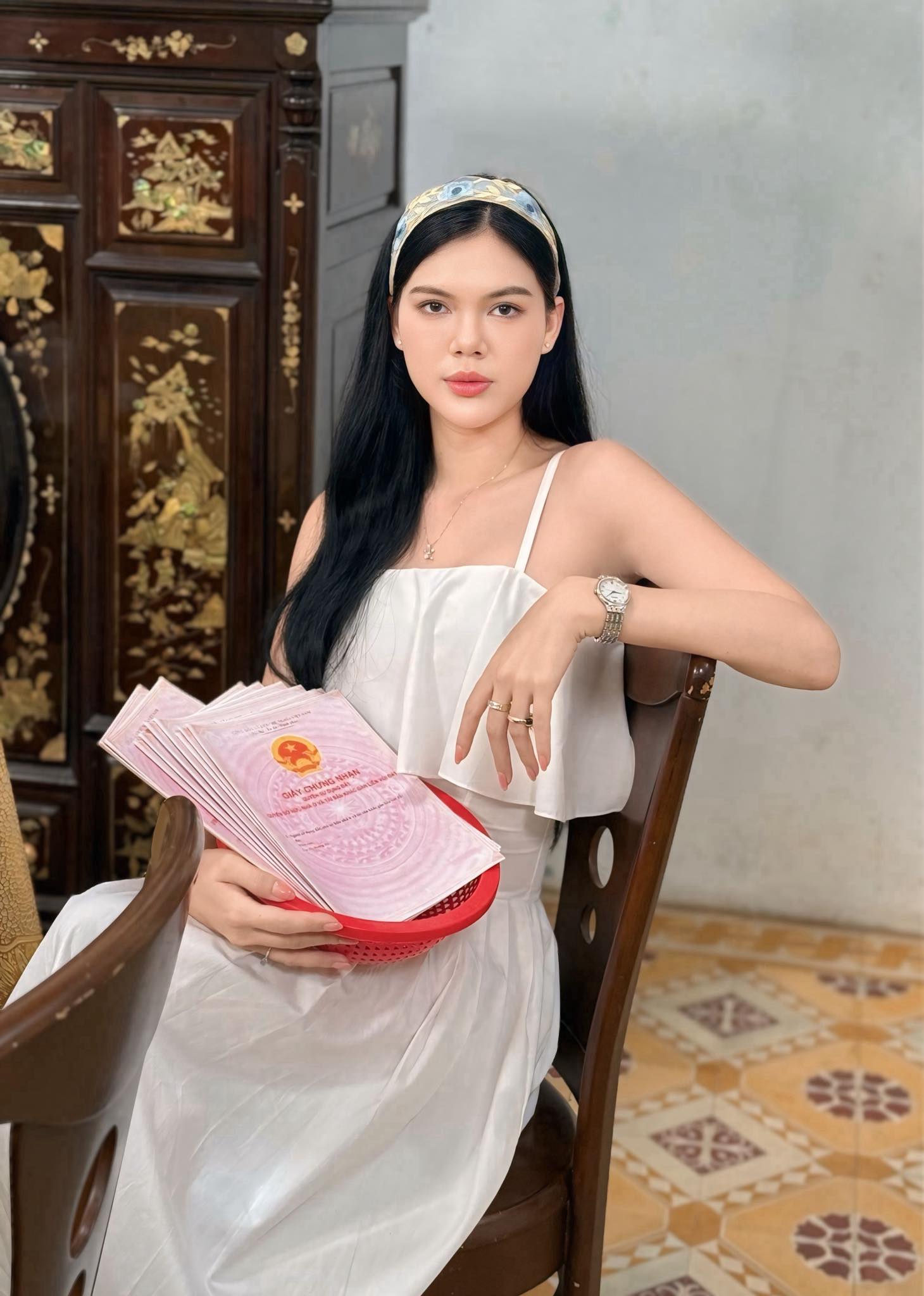 Ngọc Trinh khóc vì nhớ người yêu cũ- Ảnh 6. Ngọc Trinh khóc vì nhớ người yêu cũ- Ảnh 6.