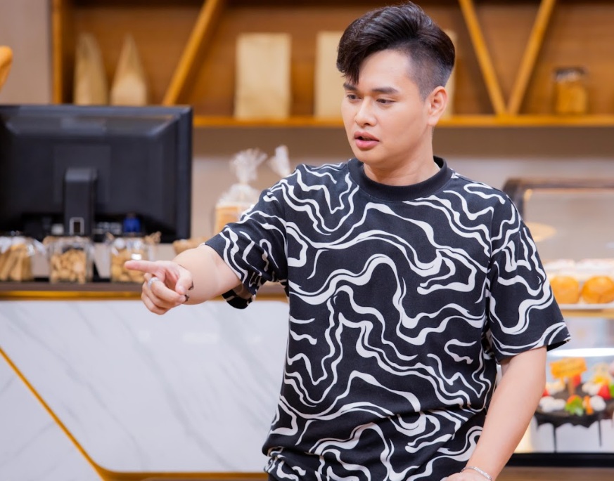 Nam diễn viên bán hai mảnh đất ở quê làm một việc: “Tôi không hề thấy hổ thẹn”- Ảnh 1. Nam diễn viên bán hai mảnh đất ở quê làm một việc: “Tôi không hề thấy hổ thẹn”- Ảnh 1.