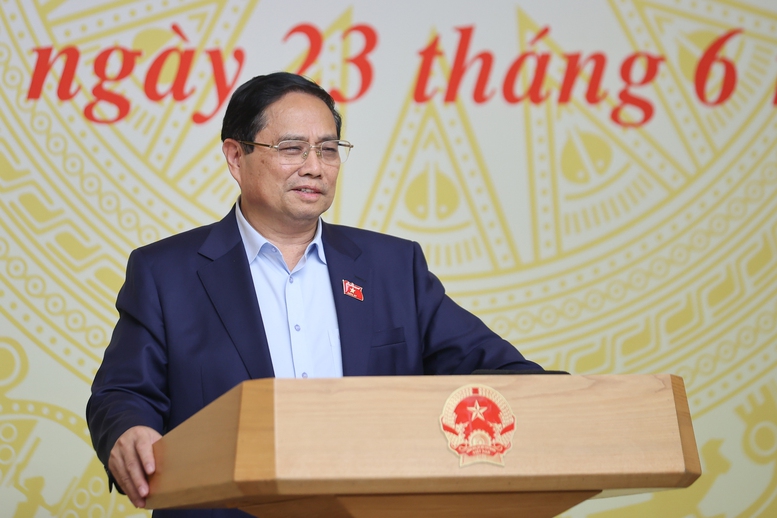 Thủ tướng: Tuyên chiến với hàng giả, quét sạch thuốc giả, thực phẩm giả- Ảnh 7. Thủ tướng: Tuyên chiến với hàng giả, quét sạch thuốc giả, thực phẩm giả- Ảnh 7.