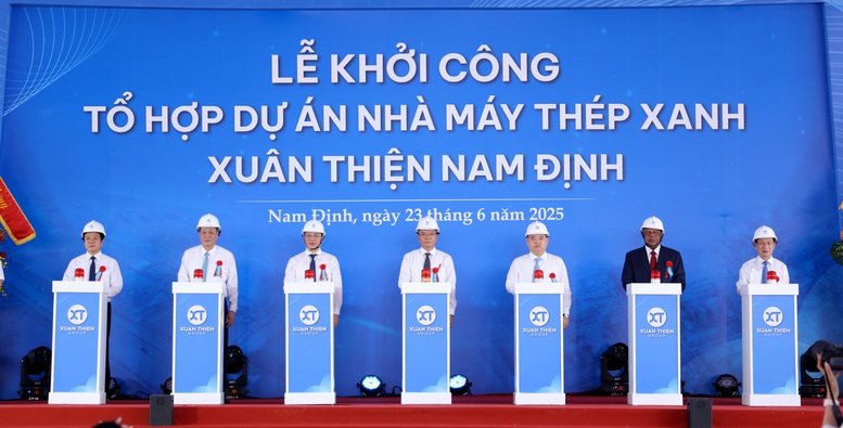 Phó Thủ tướng Lê Thành Long ấn nút khởi công Tổ hợp Thép xanh gần 100.000 tỷ- Ảnh 3. Phó Thủ tướng Lê Thành Long ấn nút khởi công Tổ hợp Thép xanh gần 100.000 tỷ- Ảnh 3.