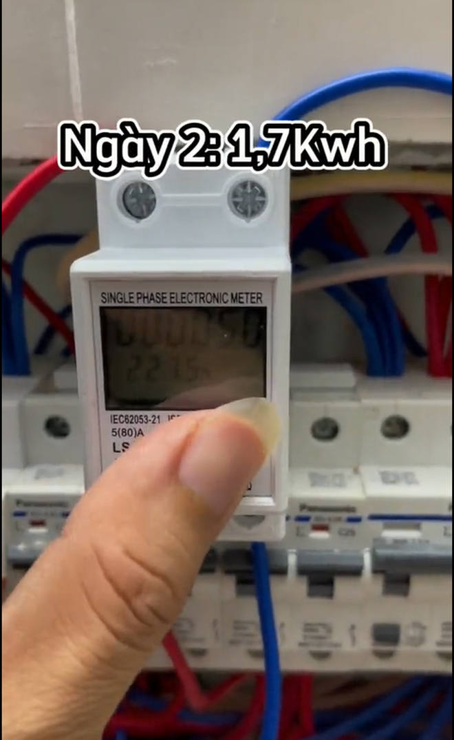 Bật điều hòa 26 độ 8 tiếng qua đêm tốn bao nhiêu điện? Người dùng làm thử nghiệm cho ra câu trả lời- Ảnh 4. Bật điều hòa 26 độ 8 tiếng qua đêm tốn bao nhiêu điện? Người dùng làm thử nghiệm cho ra câu trả lời- Ảnh 4.
