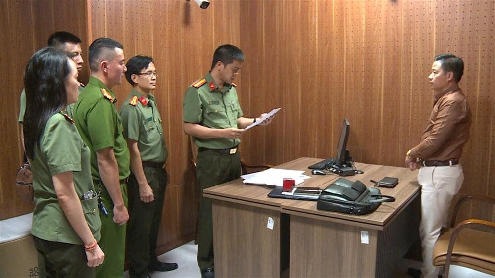 Bắt Chủ tịch HĐQT Sỹ Anh Tuyên- Ảnh 1. Bắt Chủ tịch HĐQT Sỹ Anh Tuyên- Ảnh 1.