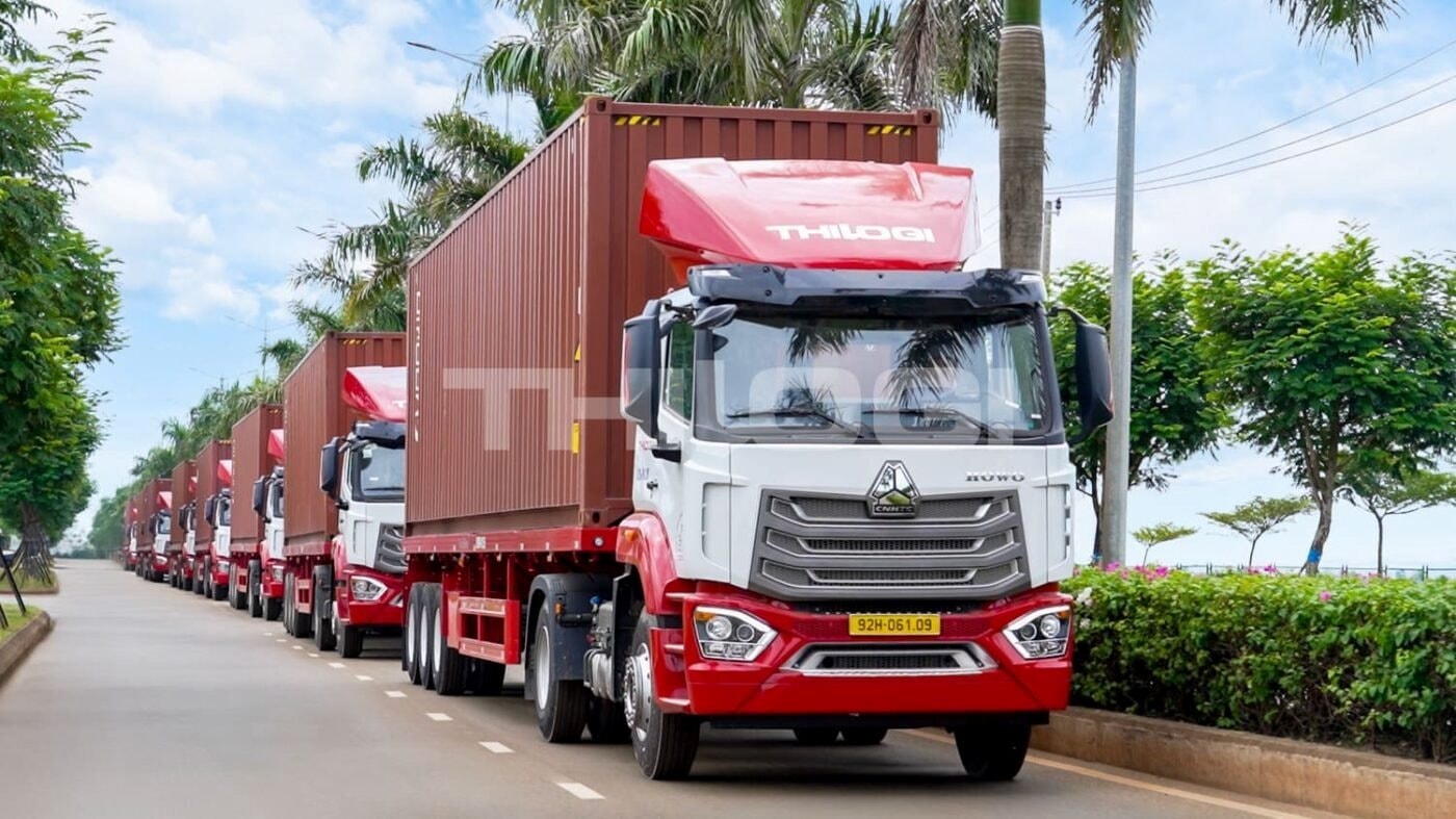 Tỷ phú Trần Bá Dương đầu tư mới hàng trăm phương tiện chuyên dụng kết nối khu vực Lào, Campuchia- Ảnh 1. Tỷ phú Trần Bá Dương đầu tư mới hàng trăm phương tiện chuyên dụng kết nối khu vực Lào, Campuchia- Ảnh 1.