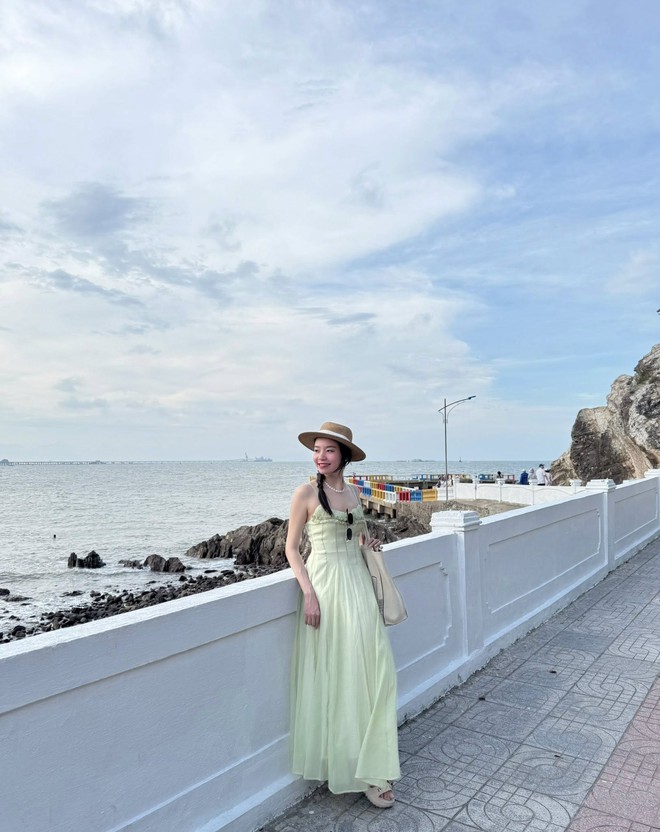 Phát hiện hòn đảo được ví là "hòn ngọc xanh" ngay ở Cửa Lò, du khách nhận xét: Không nghĩ đẹp đến vậy!- Ảnh 10. Phát hiện hòn đảo được ví là "hòn ngọc xanh" ngay ở Cửa Lò, du khách nhận xét: Không nghĩ đẹp đến vậy!- Ảnh 10.