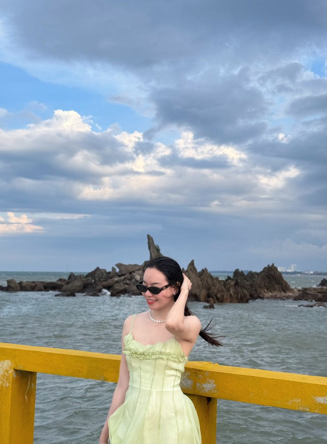 Phát hiện hòn đảo được ví là "hòn ngọc xanh" ngay ở Cửa Lò, du khách nhận xét: Không nghĩ đẹp đến vậy!- Ảnh 8. Phát hiện hòn đảo được ví là "hòn ngọc xanh" ngay ở Cửa Lò, du khách nhận xét: Không nghĩ đẹp đến vậy!- Ảnh 8.