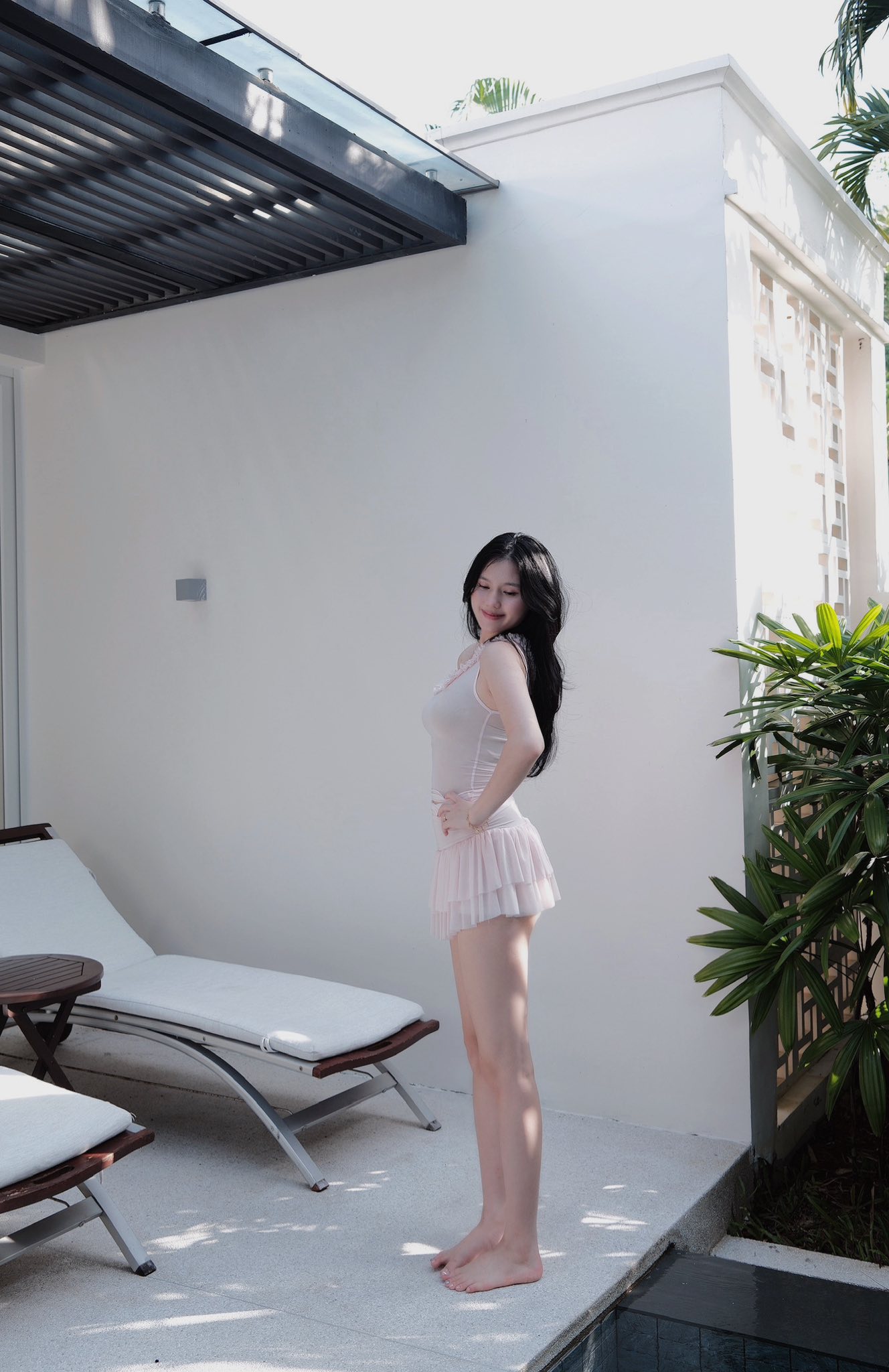 Nàng WAG được khen xinh nhất làng bóng Việt là cô chủ nổi tiếng, khoe chân dài nuột nà, mẹ một con visual cực phẩm- Ảnh 1. Nàng WAG được khen xinh nhất làng bóng Việt là cô chủ nổi tiếng, khoe chân dài nuột nà, mẹ một con visual cực phẩm- Ảnh 1.