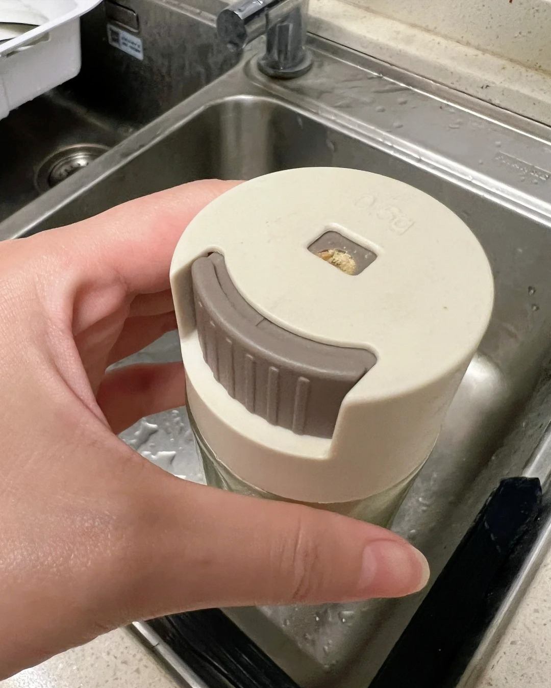 7 món đồ tưởng xịn hóa ra là “hố đen tiêu dùng”, mua về chỉ tổ rước bực- Ảnh 4. 7 món đồ tưởng xịn hóa ra là “hố đen tiêu dùng”, mua về chỉ tổ rước bực- Ảnh 4.