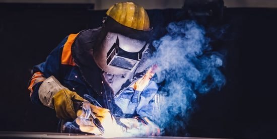 Coi công nhân là ‘nghề thất bại’, hàng triệu sinh viên Mỹ thà thất nghiệp chứ không làm lao động tay chân khiến ngành sản xuất thiếu 400.000 nhân sự- Ảnh 2. Coi công nhân là ‘nghề thất bại’, hàng triệu sinh viên Mỹ thà thất nghiệp chứ không làm lao động tay chân khiến ngành sản xuất thiếu 400.000 nhân sự- Ảnh 2.